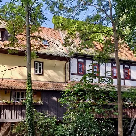 Lejlighed Erdgeschoss-wohnung Mit 2 Schlafzimmern, Balkon Und Parkplatz *